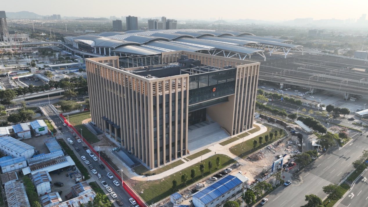 广铁法院审判业务大楼.jpg